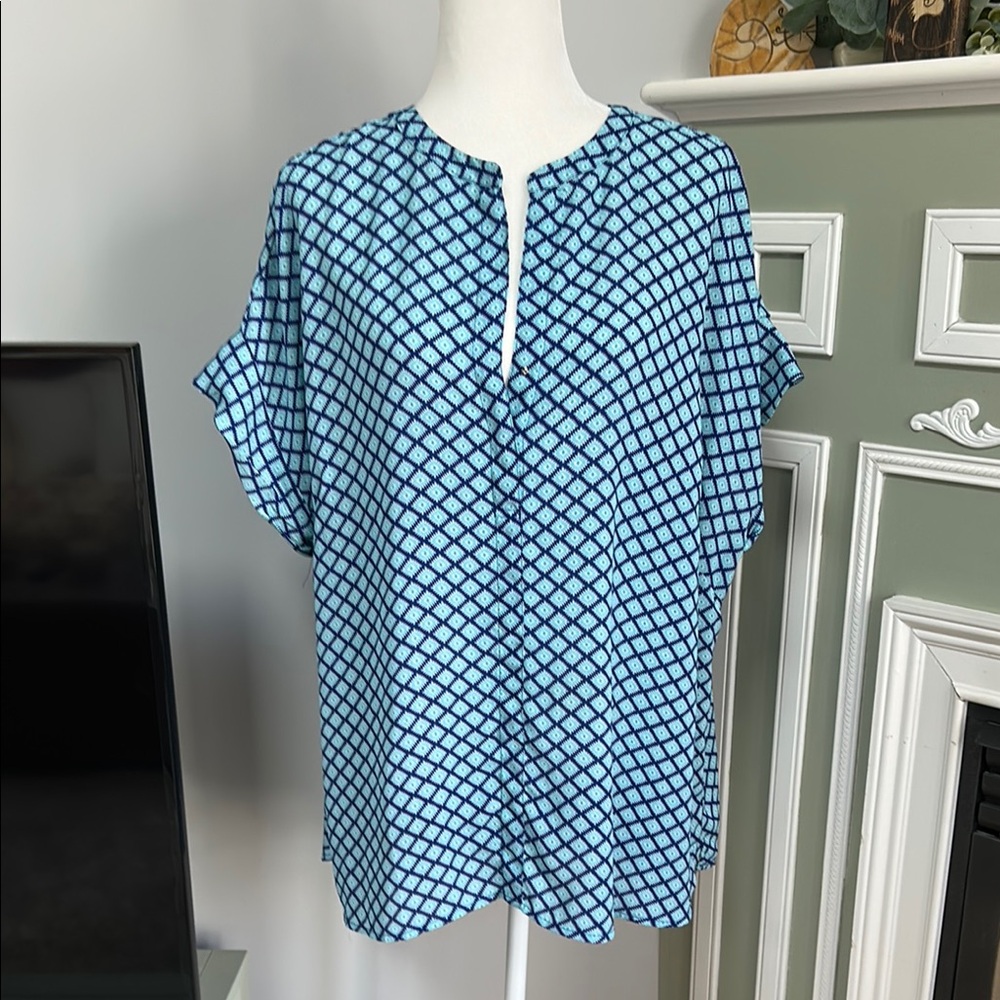 Doz & Ali Blue Geometric Women's Top